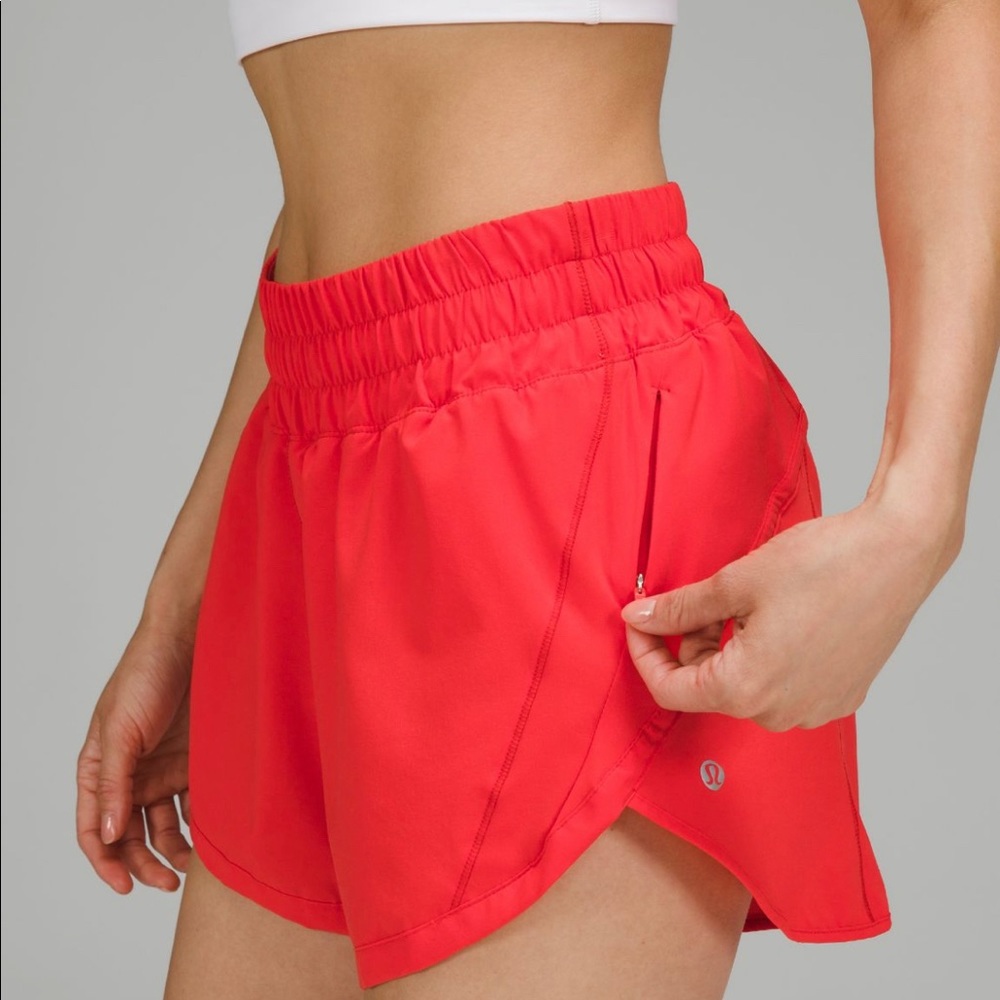 Lululemon LOVE RED Track that High Rise Short 3”Lined